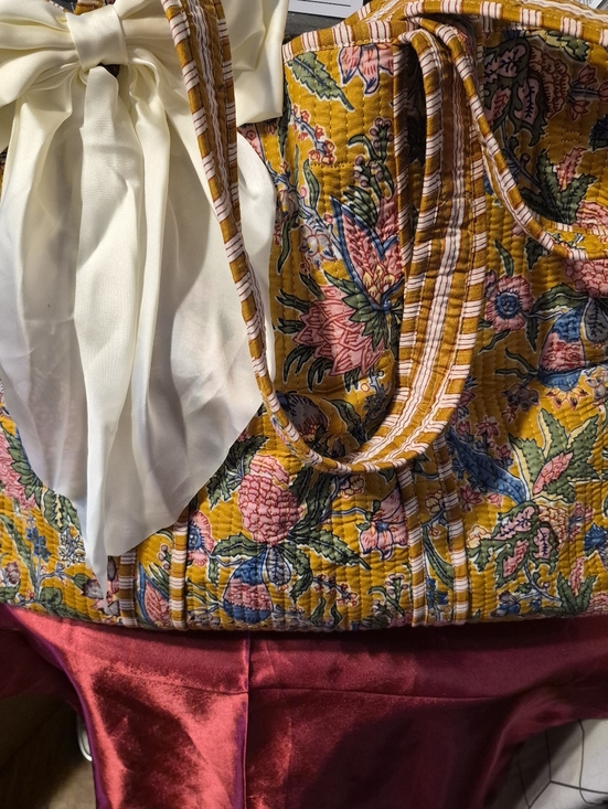 NWT 📦 10 PIECE MYSTERY BUNDLE! 📦 What's In The Box? 🩷 BUY IT & FIND OUT! 😍 - Picture 6 of 10